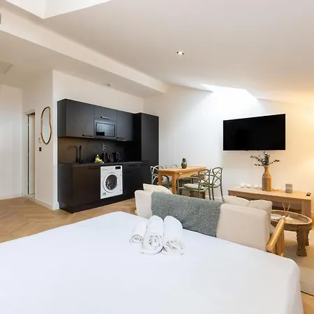 Renove Au Centre De Clim & Wi-fi Ницца