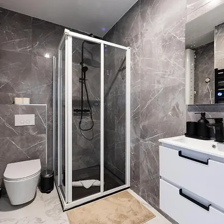 Apartment Renove Au Centre De Clim & Wi-fi Nice